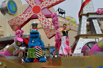 ウォーターサプライズパレード/セサミストリートフロート