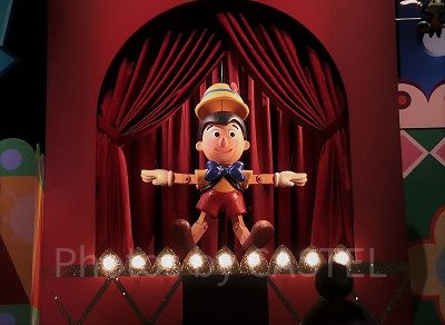 『星に願いを』歌っているのはだれ？