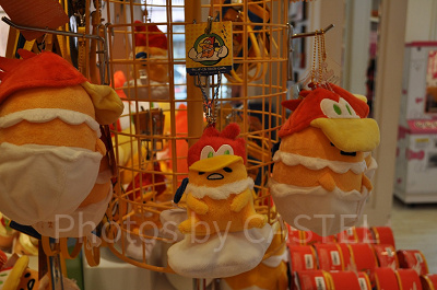 「ウッディ・ウッドペッカー×ぐでたま」のぬいぐるみキーチェーン／小