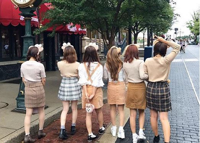 春夏秋冬 ダッフィー シェリーメイコーデ33選 季節別おすすめの服装でディズニーを楽しもう