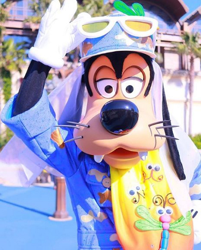 ディズニー犬キャラクター グーフィー マックスの父 誕生日やプルートとの違いは