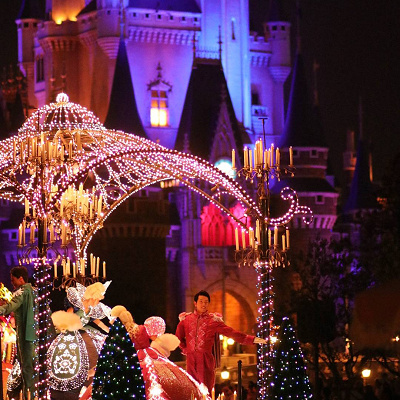 光と音の美しいパレード