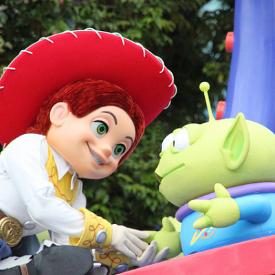 エイリアンと「トイ・ストーリー２」から登場するウッディの妹・ジェシー