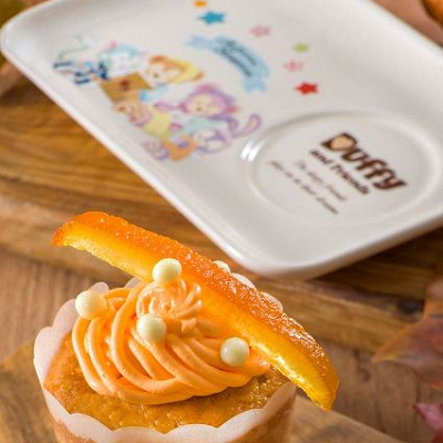 アーモンドマフィン（カスタードクリーム入り） スーベニアプレート付き