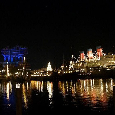 夜のアメリカンウォーターフロント 