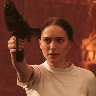 民衆想いで勇敢な若き女王アミダラ。アナキンと禁断の恋に落ちる