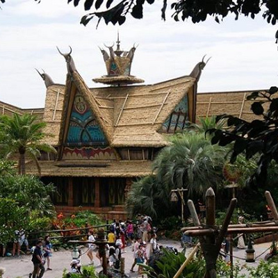 魅惑のチキルーム外観