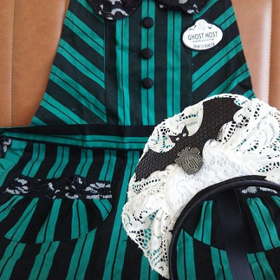 エプロンとカチューシャ