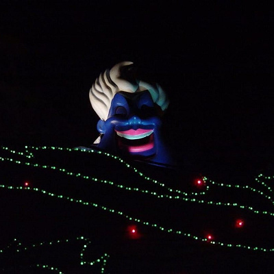 インパクト抜群のアースラ