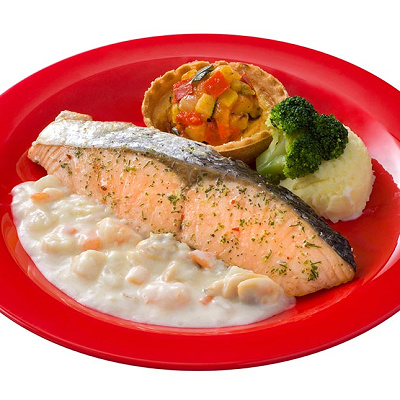 サーモンのオーブン焼き、シーフードクリームソース