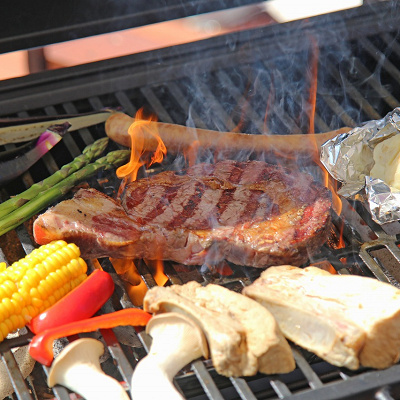 夕食はテラスでバーベキュー！