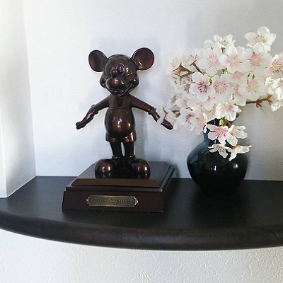 ミッキーのブロンズ像
