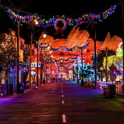 クリスマスデコレーションのカーズランド