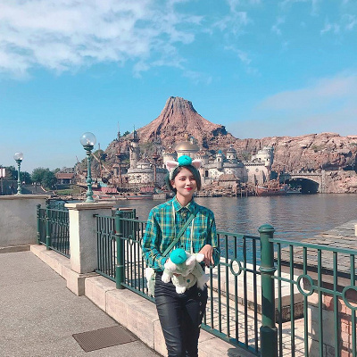 チェックシャツ