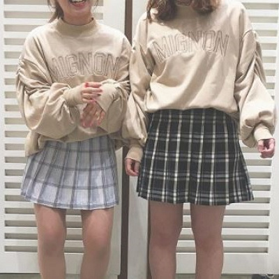 チェックスカート