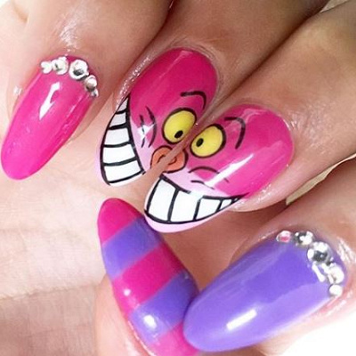 チェシャ猫ネイルがかわいい♡
