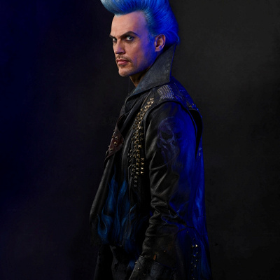 マルの父親、ハデスを演じるシャイアン・ジャクソン