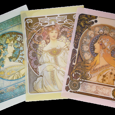 クリアファイル（各400円）