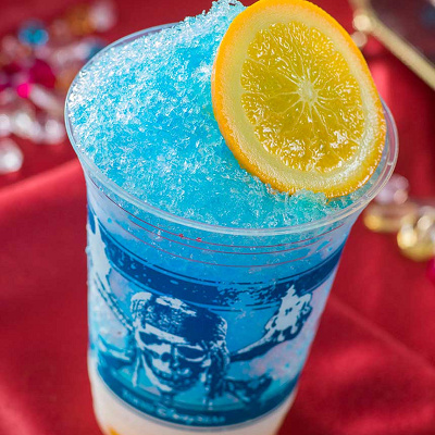 カクテル・シェイブアイス（ブルーキュラソー）