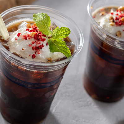 コーヒーカクテル（ウォッカ＆塩キャラメルシロップ、アーモンド）