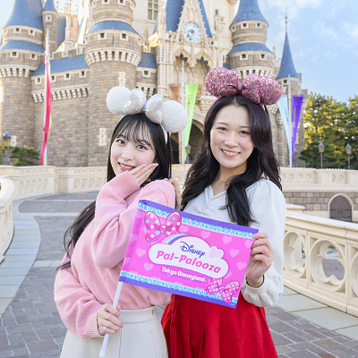 フラッグを持って記念撮影