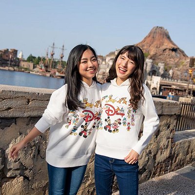 パーカーをおしゃれに着こなすコーデ