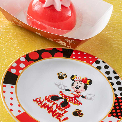 クランベリー・バニラムースケーキ、スーベニアプレート付き