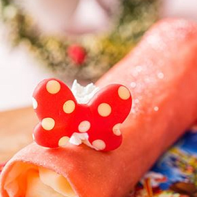 ミニーちゃんデザインのクレープ