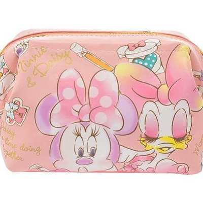 かわいいデザインの化粧ポーチ