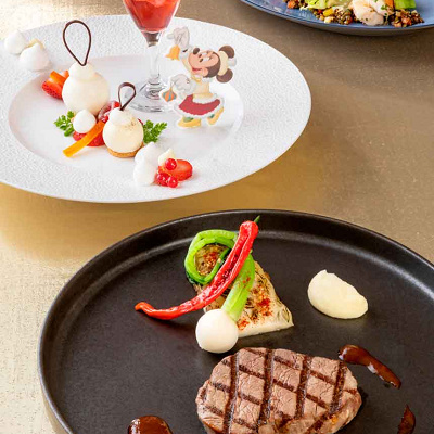 “ディズニー・クリスマス”エンパイア・グリル・ディナー  