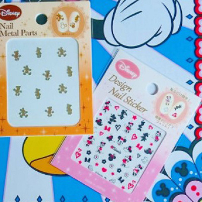 100円ショップのディズニーネイルシール
