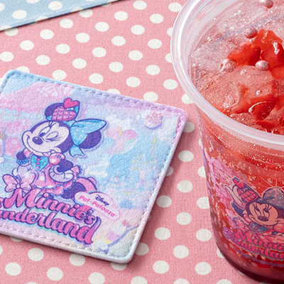 スパークリングゼリードリンク（フラワーシロップ＆ストロベリー）、スーベニアコースター付き（ミニーのファンダーランド）