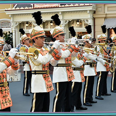ディズニーランド・バンド