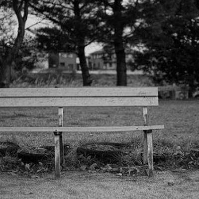 冬でも寒くない椅子がある？