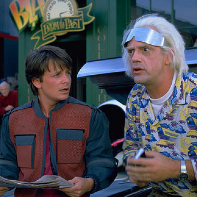 未来のドクと現在からやってきたマーティ