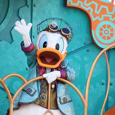 スペシャルイベント「ファッショナブル・イースター」のドナルド（2015）