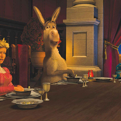 ドンキー（中央）