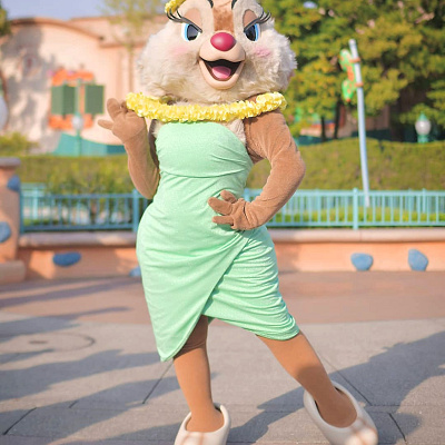 ドリーミング・アップ！はスタンダードなドレス姿