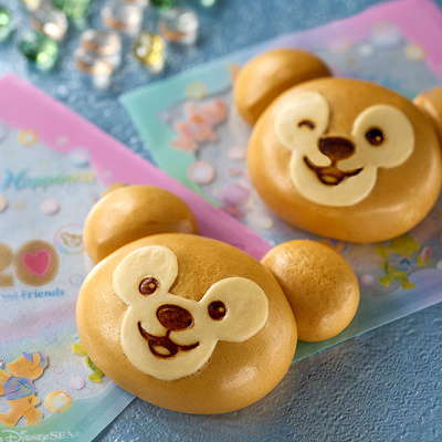 ダッフィーまん（キノコクリーム＆キャラメルクリーム）