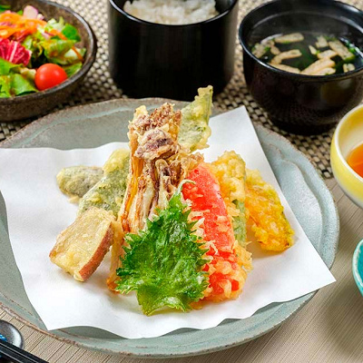八種の野菜天麩羅膳