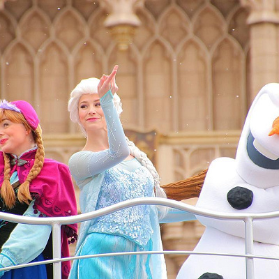 子どもたちとアナとエルサのウィンター・グリーティングを楽しもう