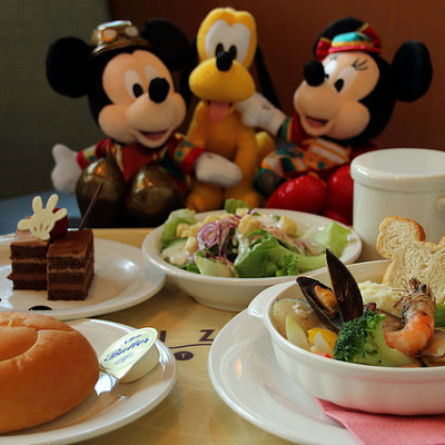 おいしい料理とグリーティングどちらも楽しめる