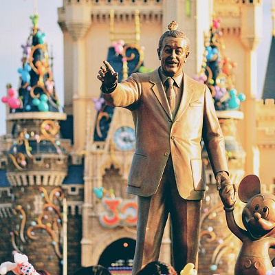 ウォルトが作ったディズニーワールドを肌で感じよう！