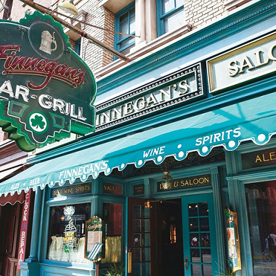 フィネガンズ・バー&グリル