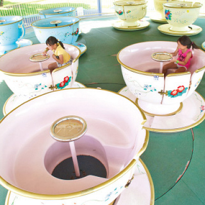 アトラクションを楽しむにはフリーパスがお得