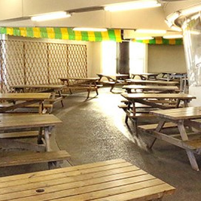 無料休憩所（WAKUWAKU）