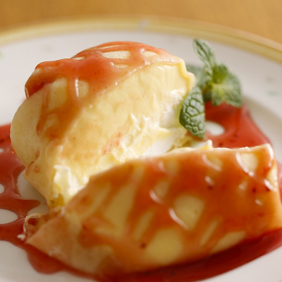 焼きたてクレープ