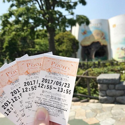 朝イチでファストパスを取ろう