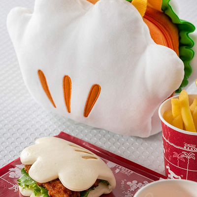 グローブシェイプ・チキンパオのスーベニアランチケース