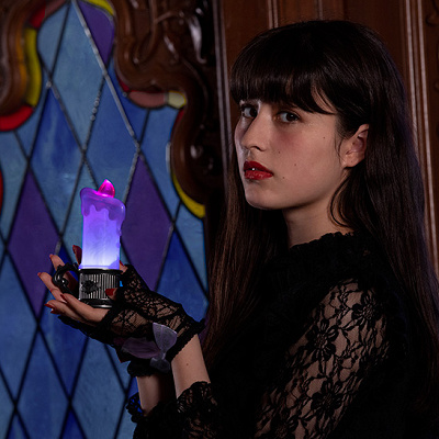 手袋 1,200円／光るおもちゃ 1,700円